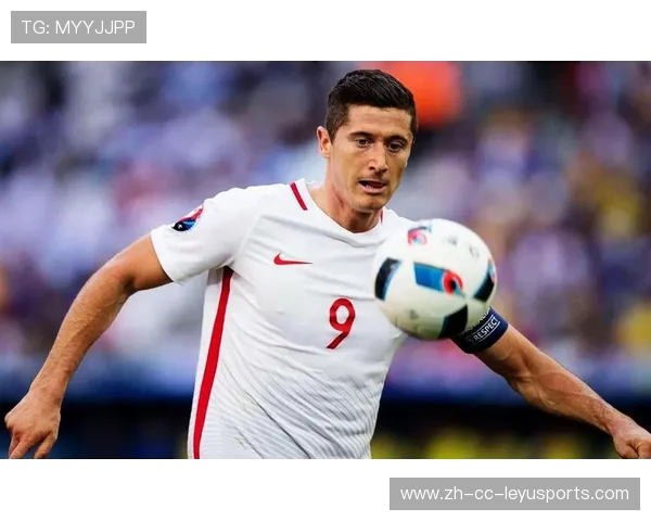 国家队备战新式战术体系 教练强调执行力，国家队战术后仰